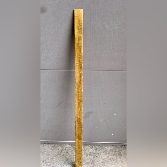 Vintage CE Made in Italy Ornate Pressed Embellished Gold Painted Yard Stick - Picture 14 of 15